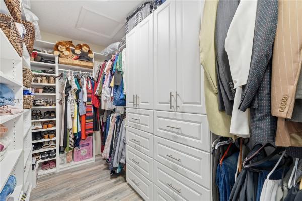 20102 NW 62nd Ave, Hialeah, Florida 33015, image 2
