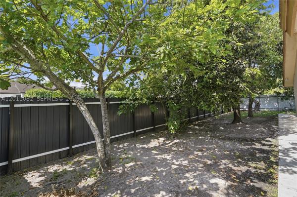 20102 NW 62nd Ave, Hialeah, Florida 33015, image 1