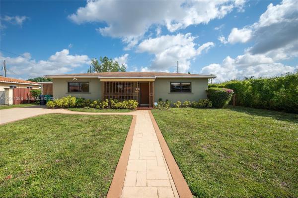 8415 SW 44th St, Unincorporated Dade County, Florida 33155, image 1
