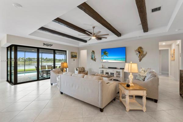 6279 Liberty St, Naples, Florida 34142, image 1