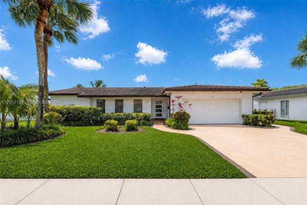 Loch Ness, 7410 Loch Ness Dr, Miami Lakes, Florida 33014, image 1