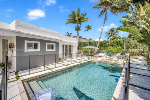 Lake View Heights, 4975 Delaware Ave, Miami Beach, Florida 33140, image 2