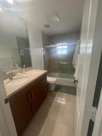 Eastern Marine, 3915 NE 168th St, North Miami Beach, Florida 33160, image 2