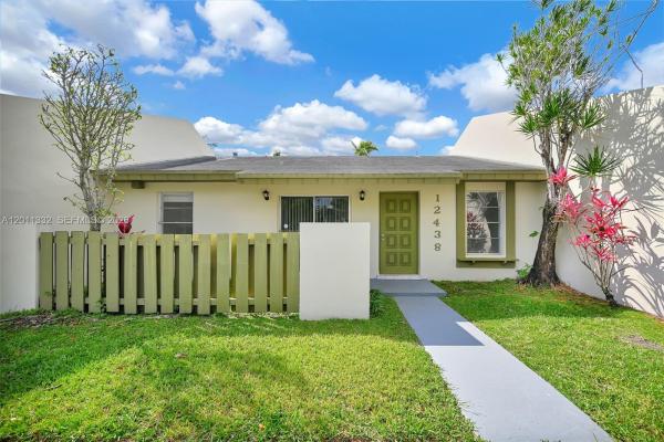 12438 SW 115th Ter, Unincorporated Dade County, Florida 33186, image 1