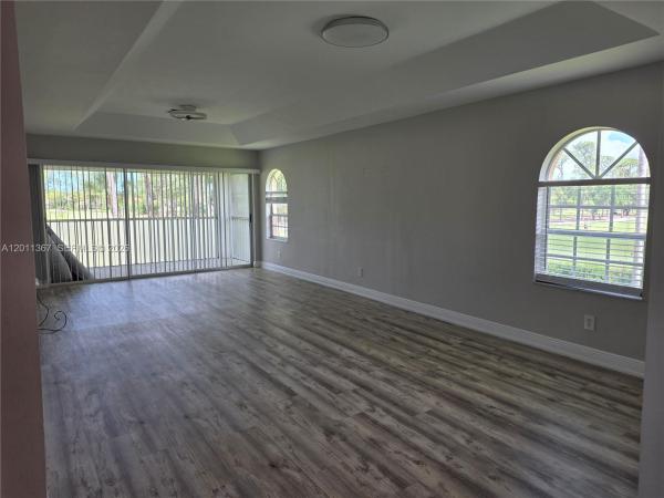 575 Augusta Blvd #8, Naples, Florida 34113, image 1