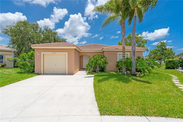 Avalon, 2001 SW 104th Ave, Miramar, Florida 33025, image 1