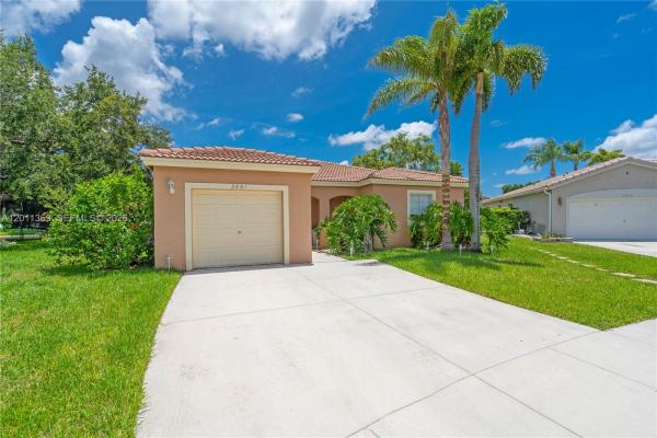 Avalon, 2001 SW 104th Ave, Miramar, Florida 33025, image 2