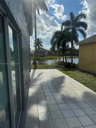 Riverbend, 366 E Riverbend Dr, Sunrise, Florida 33326, image 1