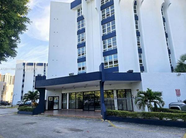 9682 Fontainebleau Blvd #207, Unincorporated Dade County, Florida 33172, image 1