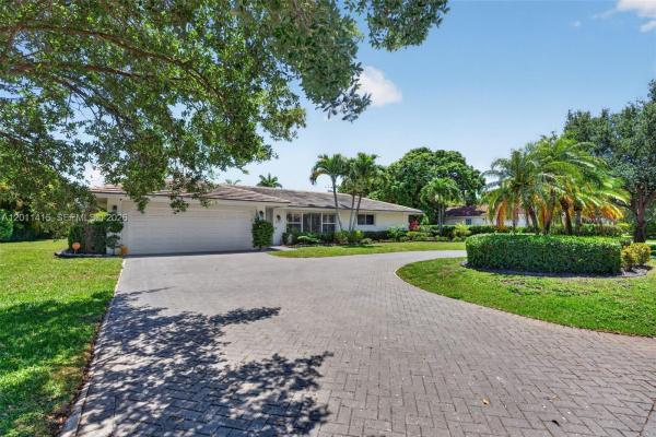 Coral Springs Country Club, 2701 NW 107th Ave, Coral Springs, Florida 33065, image 1