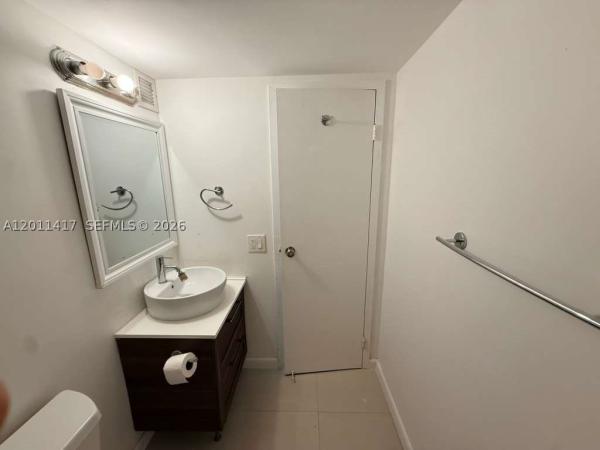 Avant Garde, 2049 S Ocean Dr #1504, Hallandale Beach, Florida 33009, image 2