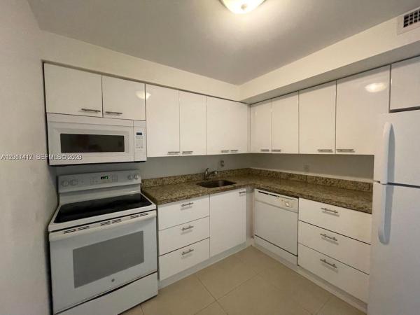 Avant Garde, 2049 S Ocean Dr #1504, Hallandale Beach, Florida 33009, image 1