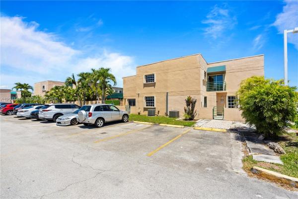 12035 SW 19th Ter #39, Unincorporated Dade County, Florida 33175, image 2