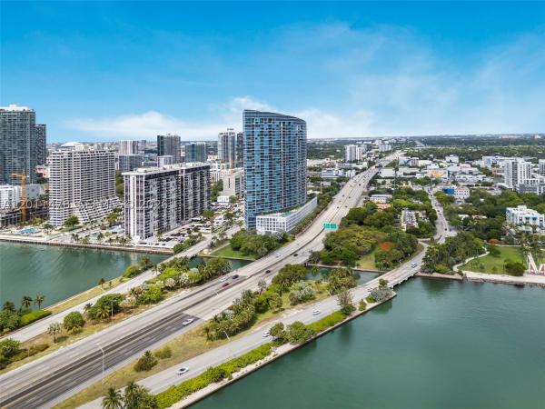 Blue On The Bay, 601 NE 36th St #1103, Miami, Florida 33137, image 2
