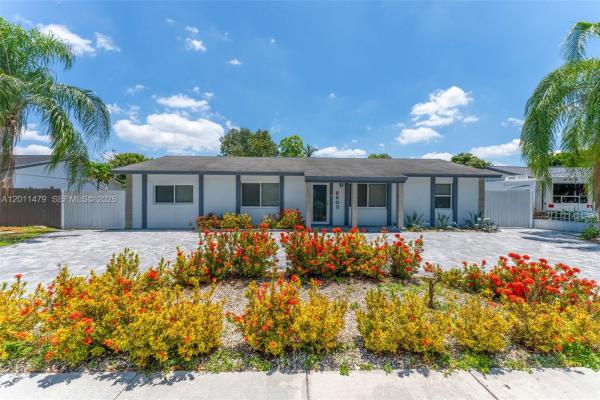 6605 SW 151st Ct, Unincorporated Dade County, Florida 33193, image 1