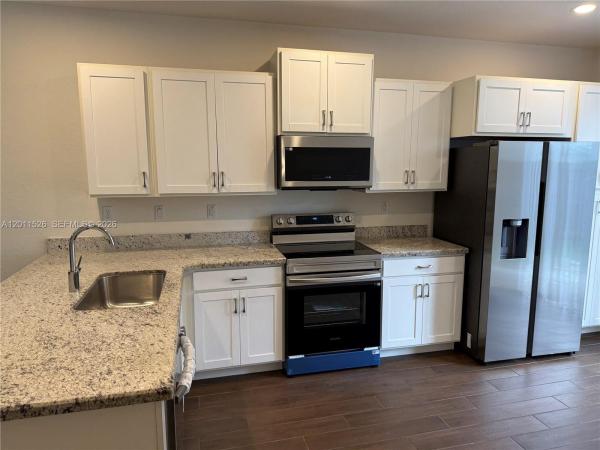 Palm Breeze, 1455 SE 26th Ave, Homestead, Florida 33035, image 3