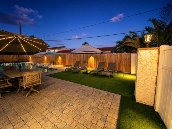 Caliban Ridge, 1660 NE 25th Ave, Pompano Beach, Florida 33062, image 2
