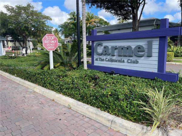 911 NE 199th St #102-14, Unincorporated Dade County, Florida 33179, image 1
