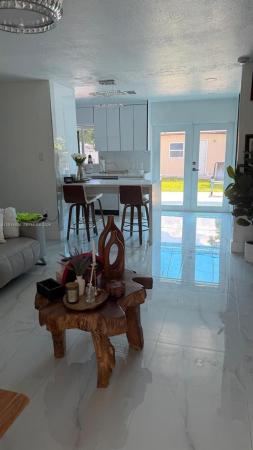 Homriv, 1701 NW 12th Ave, Homestead, Florida 33030, image 2