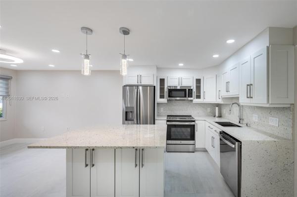 Upminster, 102 E Upminster E #102, Deerfield Beach, Florida 33442, image 3