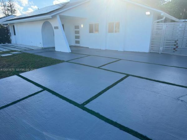 20420 SW 122nd Pl, Unincorporated Dade County, Florida 33177, image 1