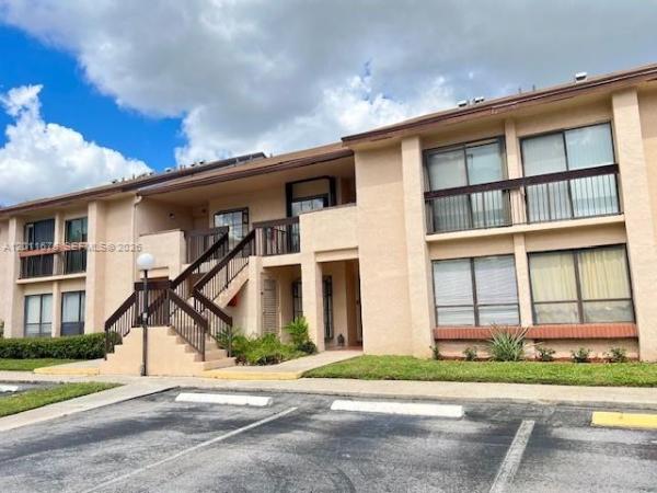 Meadowridge, 2355 SW 15th St #73, Deerfield Beach, Florida 33442, image 1