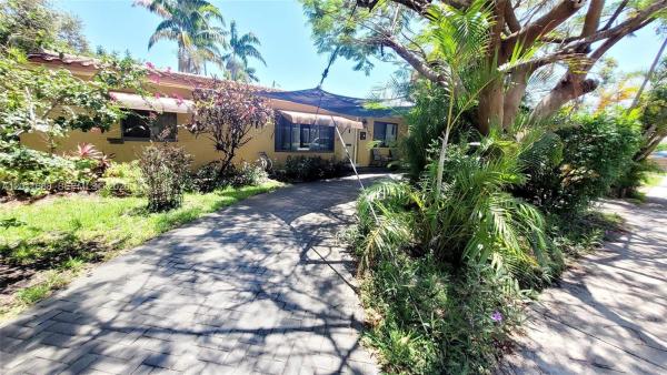 Gulfstream Estates, 1124 NE 7th St, Hallandale Beach, Florida 33009, image 1