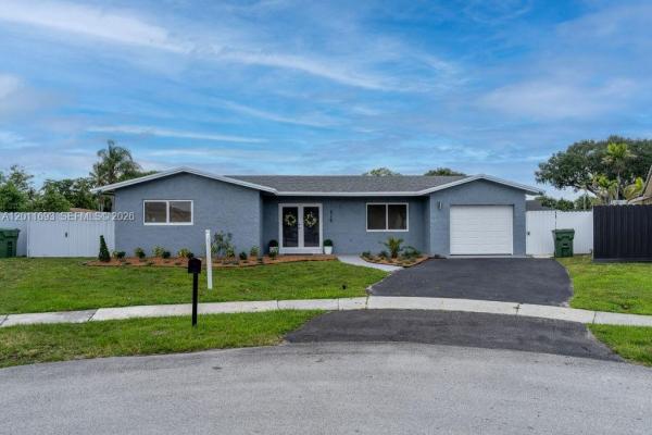 Pasadena Lakes, 510 NW 97th Ter, Pembroke Pines, Florida 33024, image 1