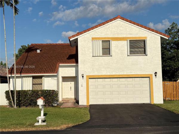 6700 SW 104th Ct, Unincorporated Dade County, Florida 33173, image 1