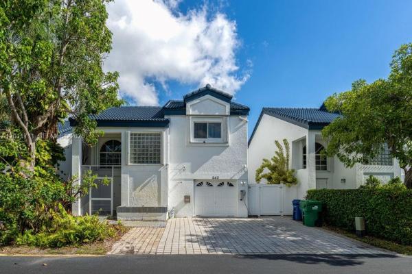 243 NE 212th Ter, Unincorporated Dade County, Florida 33179, image 1