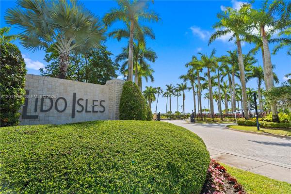 Lido Isles, 980 SW 171st Ter, Pembroke Pines, Florida 33027, image 1