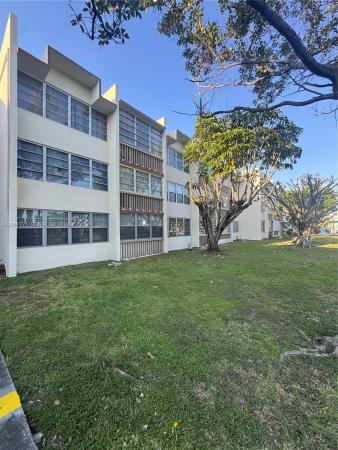 1481 NE Miami Gardens Dr #165, Unincorporated Dade County, Florida 33179, image 1