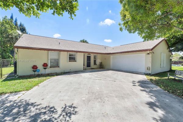 694 Dixie Ln, West Palm Beach, Florida 33415, image 1