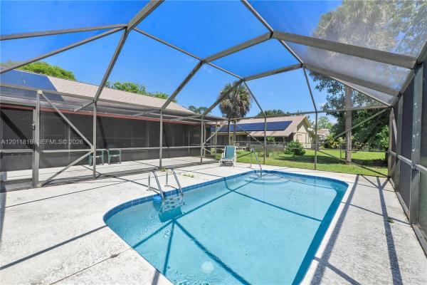 694 Dixie Ln, West Palm Beach, Florida 33415, image 3