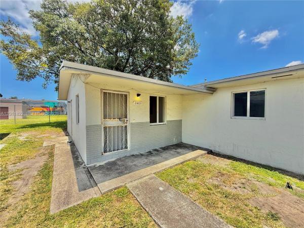 2401 NW 82nd St #2403, Unincorporated Dade County, Florida 33147, image 1