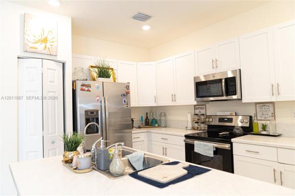 10599 W 33rd Ct, Hialeah, Florida 33018, image 1