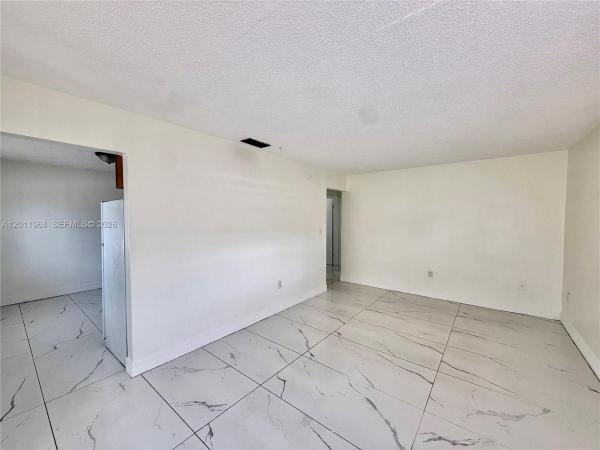 950 NW 109th St, Unincorporated Dade County, Florida 33168, image 1