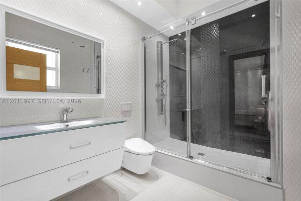 The Residences On Hollywood Beach, 3001 S Ocean Dr #1611, Hollywood, Florida 33019, image 1