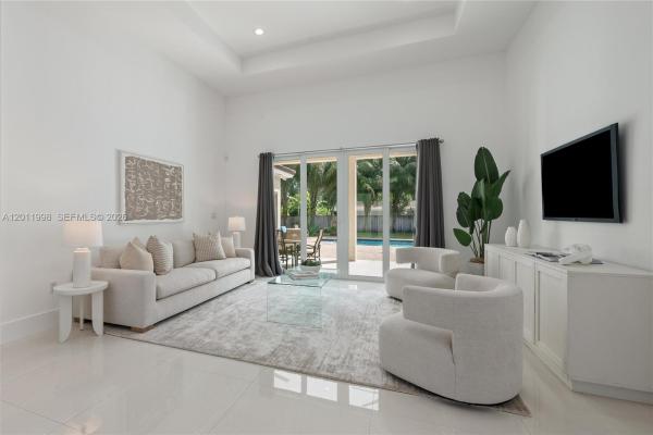 10703 SW 84th Ave, Unincorporated Dade County, Florida 33156, image 3