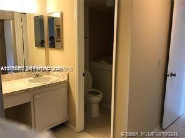 Live Oak Of Pine Island Ridge, 9470 Live Oak Pl #306, Davie, Florida 33324, image 1