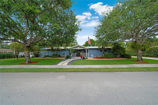 Garden Manor, 13401 SW 74th Ave, Pinecrest, Florida 33156, image 1