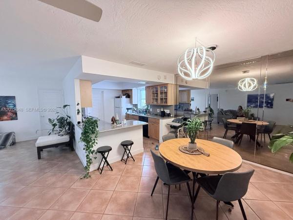 Altos Del Mar, 9356 Byron Ave, Surfside, Florida 33154, image 2