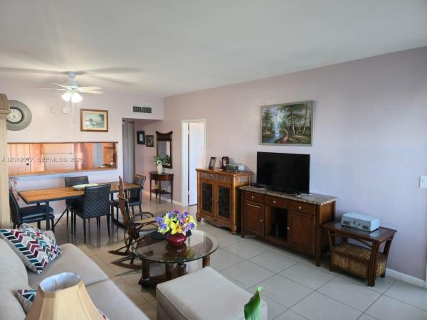 18707 NE 14th Ave #727, Unincorporated Dade County, Florida 33179, image 1