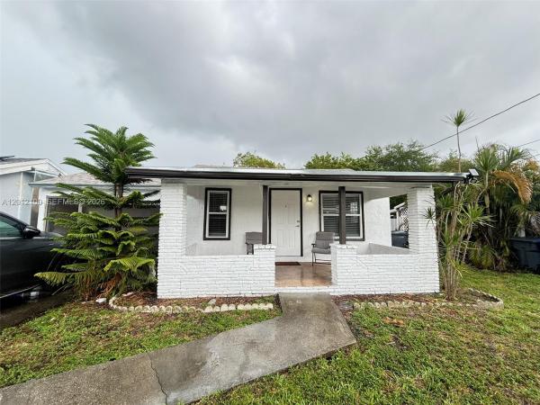 Hollywood Beach Gardens, 719 Glenn Pkwy, Hollywood, Florida 33021, image 1