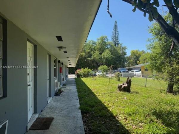151 NW 164th St, Unincorporated Dade County, Florida 33169, image 2