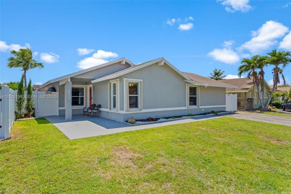 North Lauderdale Village, 8210 SW 3rd Ct, North Lauderdale, Florida 33068, image 1
