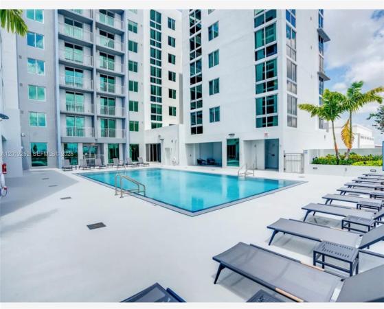 Douglas Enclave, 61 NW 36th Ct #11, Miami, Florida 33125, image 2