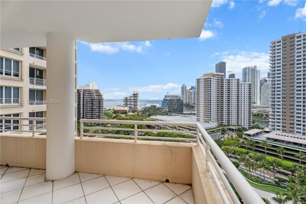 One Tequesta Point, 888 Brickell Key Dr #1702, Miami, Florida 33131, image 2