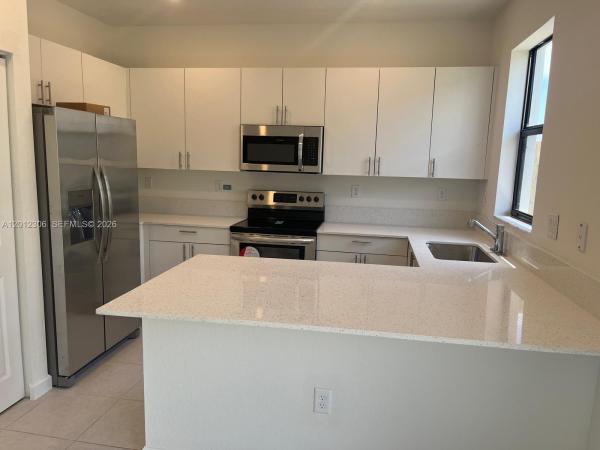 12912 SW 233rd Ter, Homestead, Florida 33032, image 2