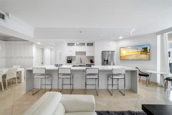 Green Diamond, 4775 Collins Ave #1504, Miami Beach, Florida 33140, image 3